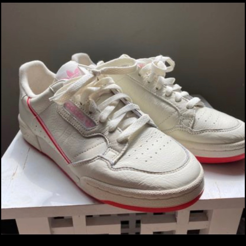 Womens Adidas Continental 80